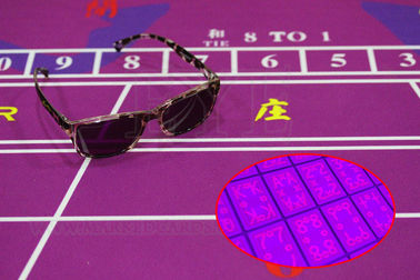 Gli occhiali da sole di IR/hanno segnato le lenti a contatto delle carte in imbroglione di gioco
